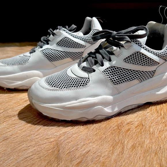 P448 Luke Sofa Shoe Sneaker Recycled White Leather Mesh Women Size EU 37 US 7 - Picture 1 of 4